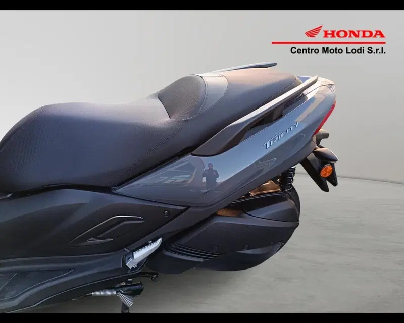 Yamaha Tricity 300 (2021 - 24) (4)