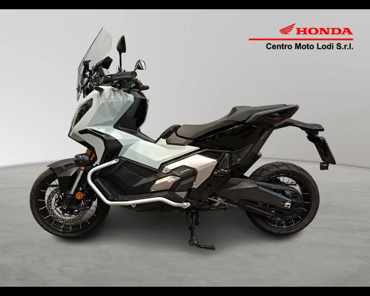Honda X-ADV 750 DCT Adventure (2021 - 24) (3)