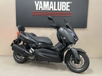 Yamaha X-Max 300 Tech Max (2020) usata
