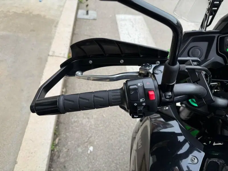 Kawasaki Versys 650 Grand Tourer (2021) (8)