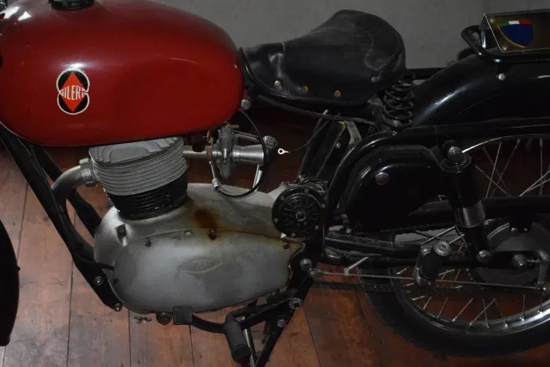 Gilera Gran Turismo  (2)