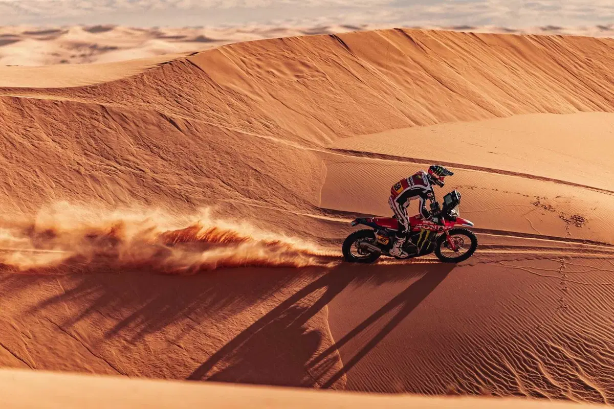 Dakar 2026. T7. Imboscata con doppietta KTM, e un bel nulla di fatto Lategan che salva Al Attiyah [VIDEO] (6)