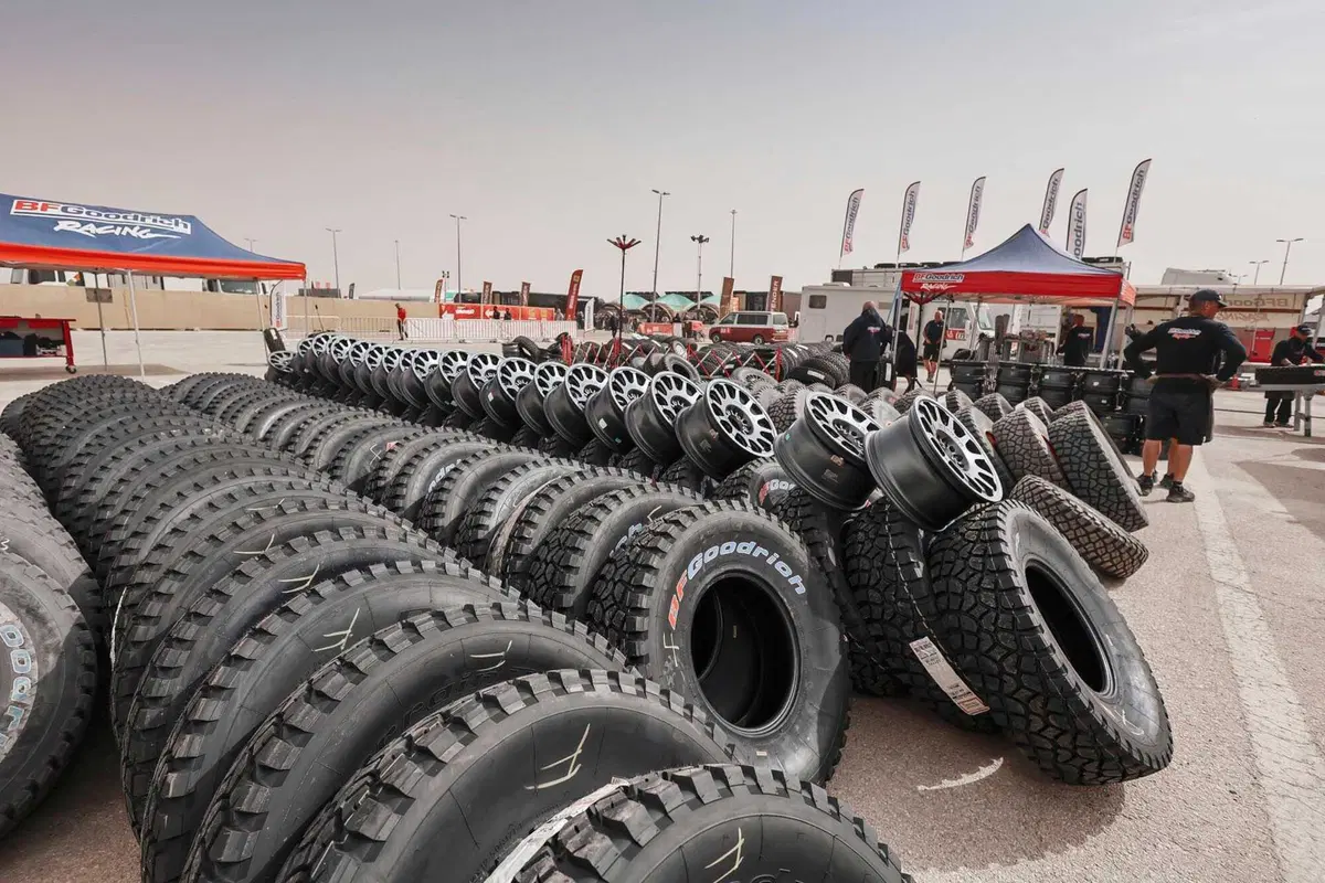 Dakar 2026. T7. Imboscata con doppietta KTM, e un bel nulla di fatto Lategan che salva Al Attiyah [VIDEO] (12)