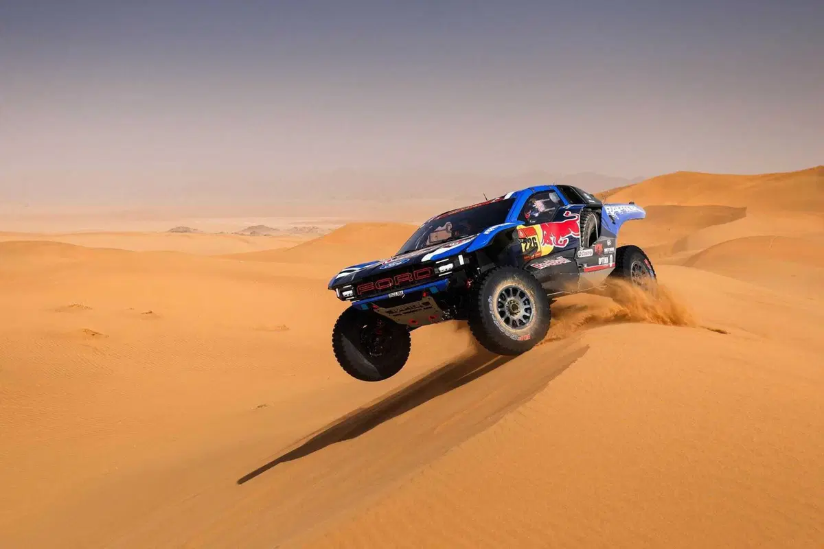 Dakar 2026. T7. Imboscata con doppietta KTM, e un bel nulla di fatto Lategan che salva Al Attiyah [VIDEO] (3)