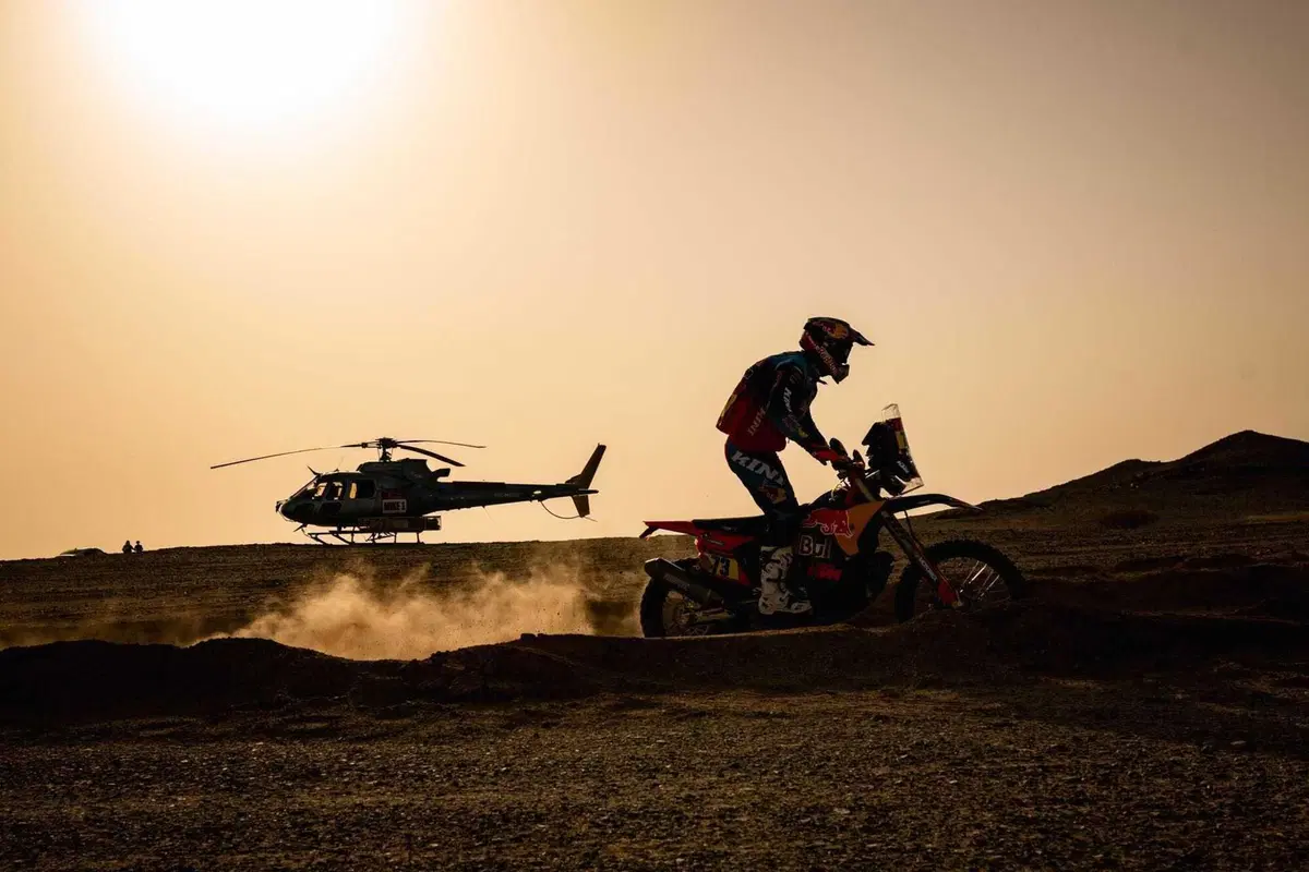 Dakar 2026. T7. Imboscata con doppietta KTM, e un bel nulla di fatto Lategan che salva Al Attiyah [VIDEO] (27)