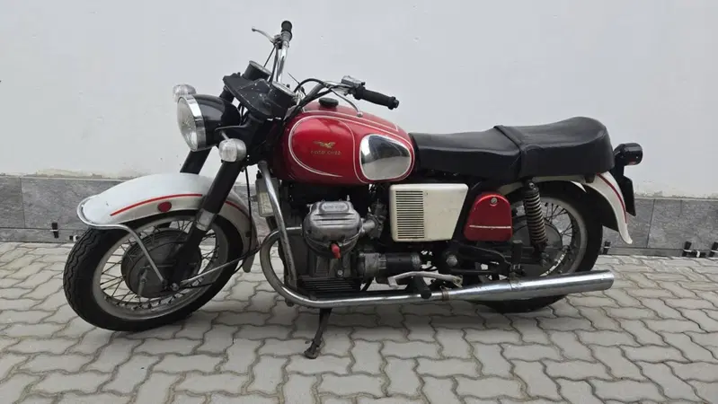 Moto Guzzi V7 SPECIAL (6)