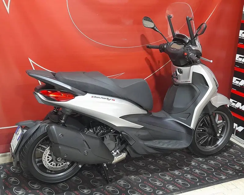 Piaggio Beverly 400 S ABS-ASR (2021 - 24) (4)