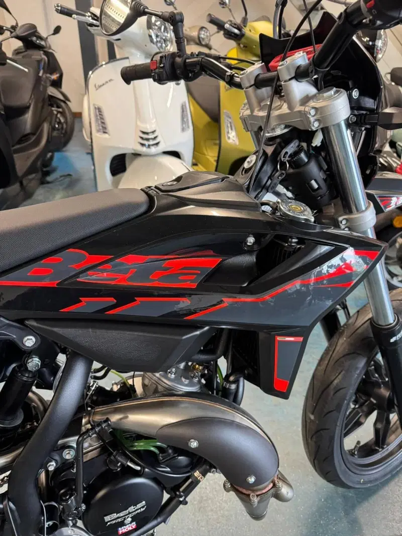 Betamotor RR 50 Motard Sport (2021 - 26) (3)