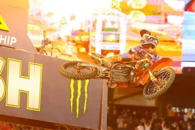 DopoGP SX &amp; MX - Anaheim 1: Tomac vince, Prado convince, debutto Ducati e in 250 trionfa Anstie [VIDEO]