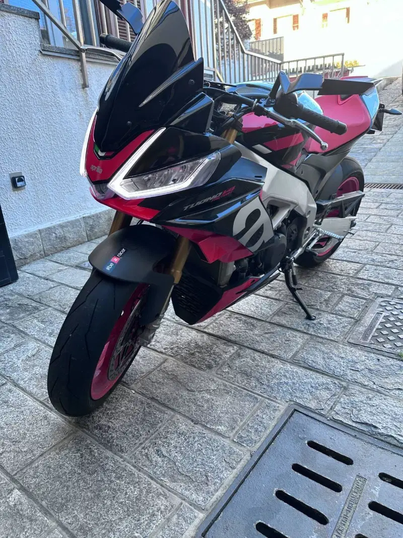 Aprilia Tuono V4 Factory (2021 - 24)