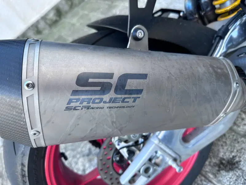 Aprilia Tuono V4 Factory (2021 - 24) (4)