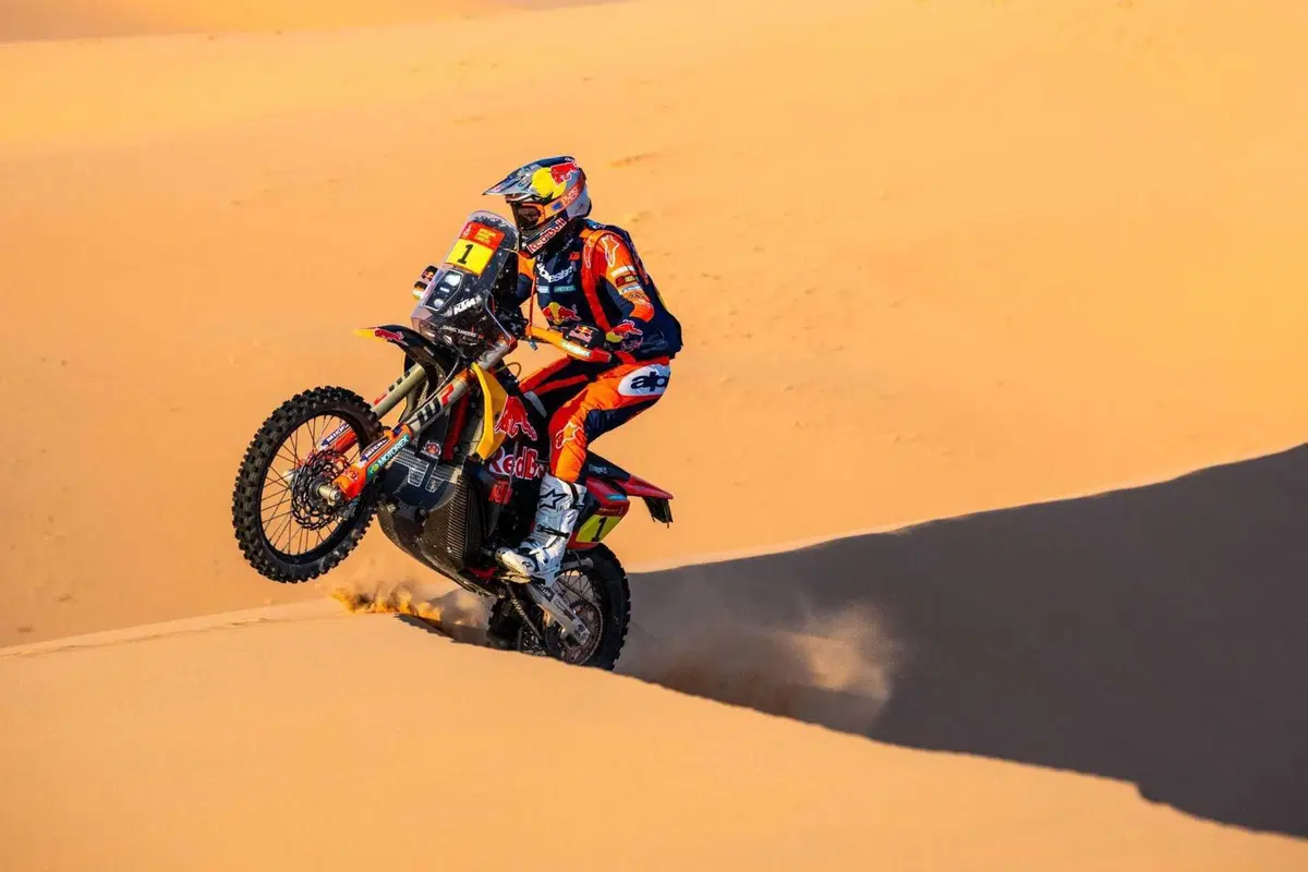 Dakar 2026. T8. Il sicario Luciano Benavides, KTM, e il perdono di Henk Lategan, Toyota (10)