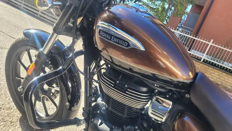 Royal Enfield Meteor 350 (2021 - 26) (3)