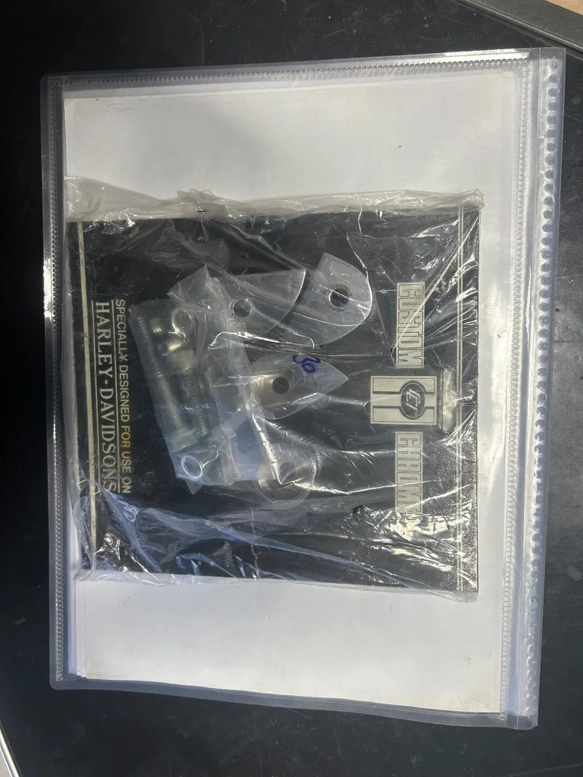Supporto frecce Custom Chrome per Harley-Davidson