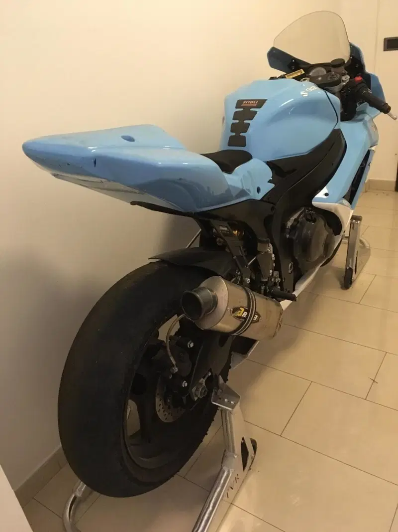 Suzuki GSX R 600 (2008 - 10) (3)