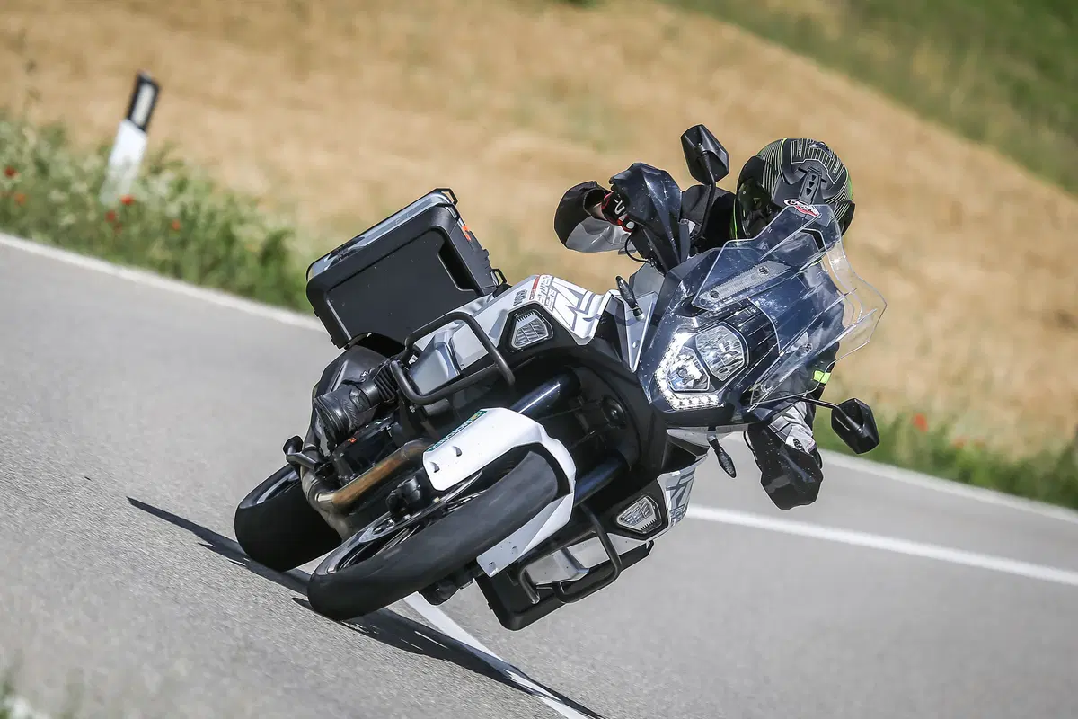 Ducati Multistrada Enduro 1200 vs KTM 1290 Super Adventure (6)