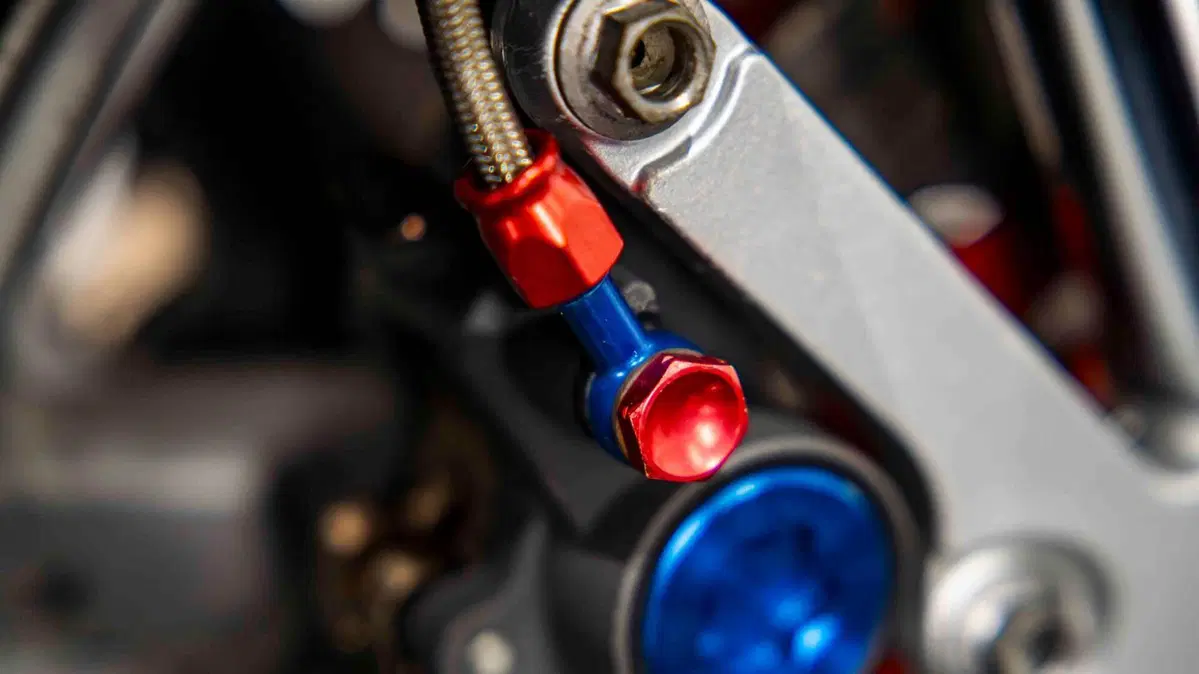 Yamaha YZF R1 (13)