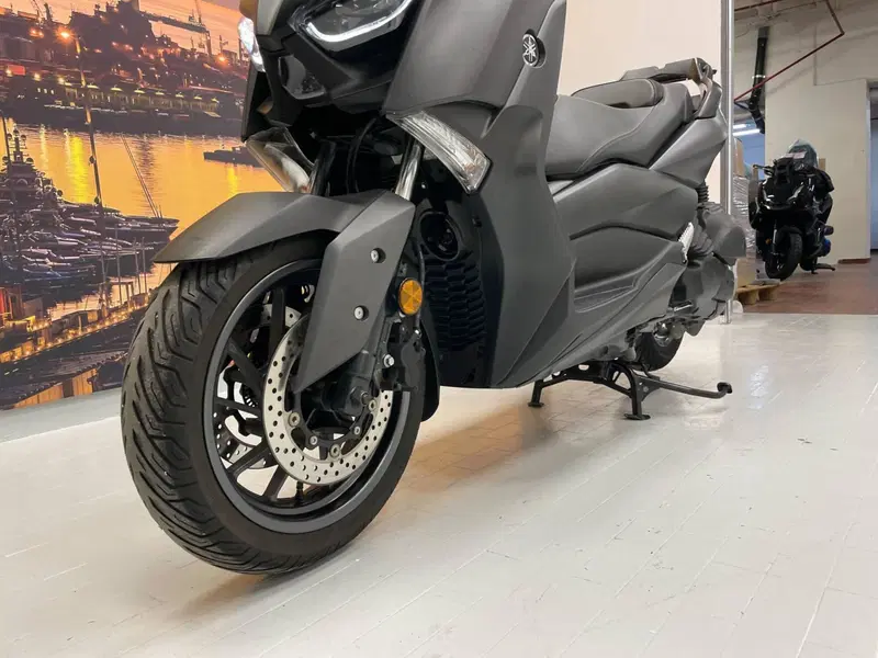 Yamaha X-Max 400 ABS (2017 - 20) (7)