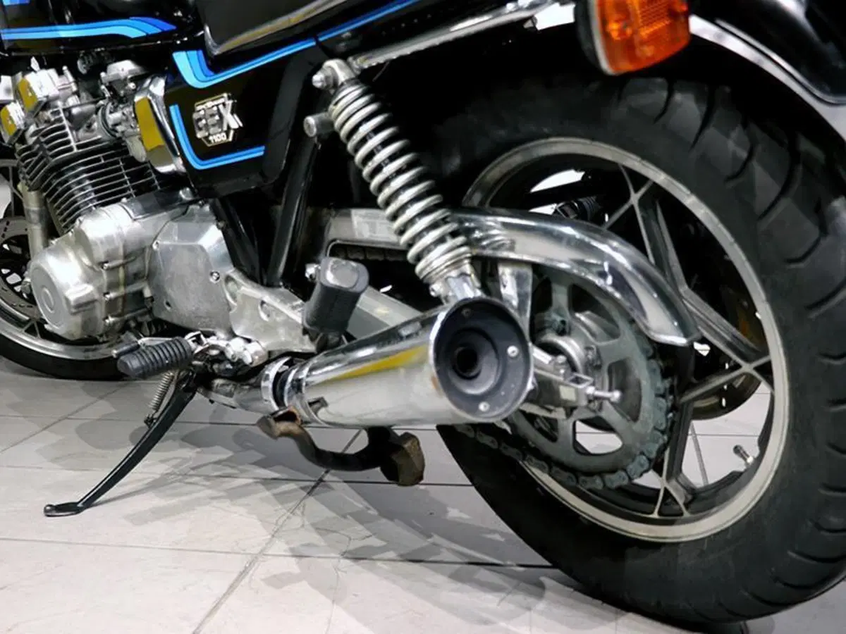 Suzuki GSX 1100 S-ES (1980 - 87) (3)