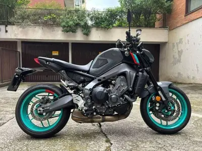 Yamaha MT-09 (2021 - 23) usata
