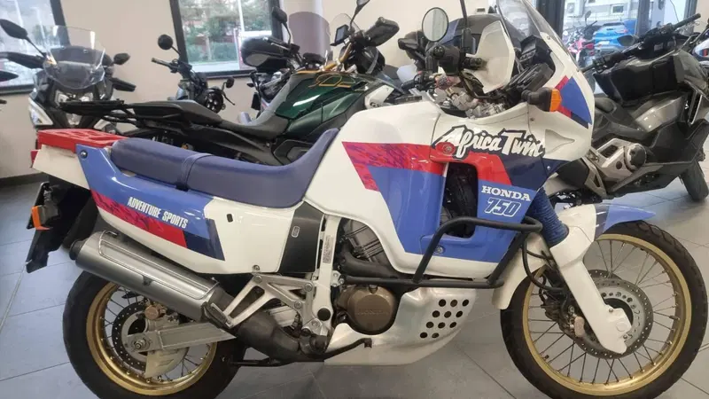 Honda Africa Twin NXR 750 (1990 - 91)
