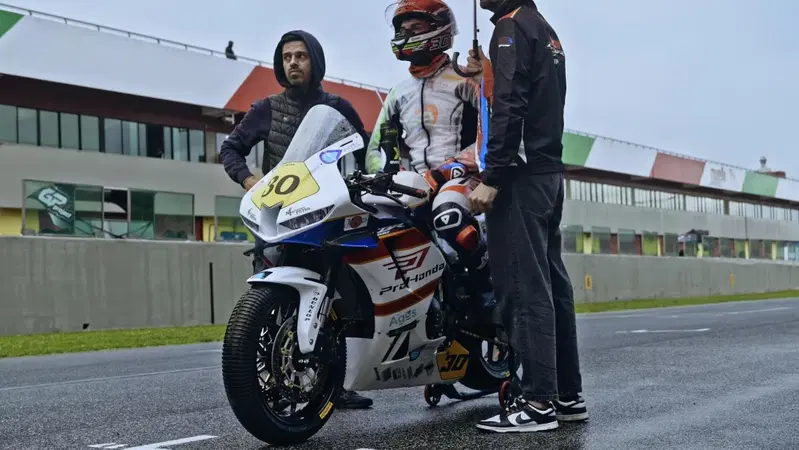 Honda Moto Italia svela "Oltre la Pista": la docuserie che racconta la Pro Honda CBR600RR Cup [VIDEO]