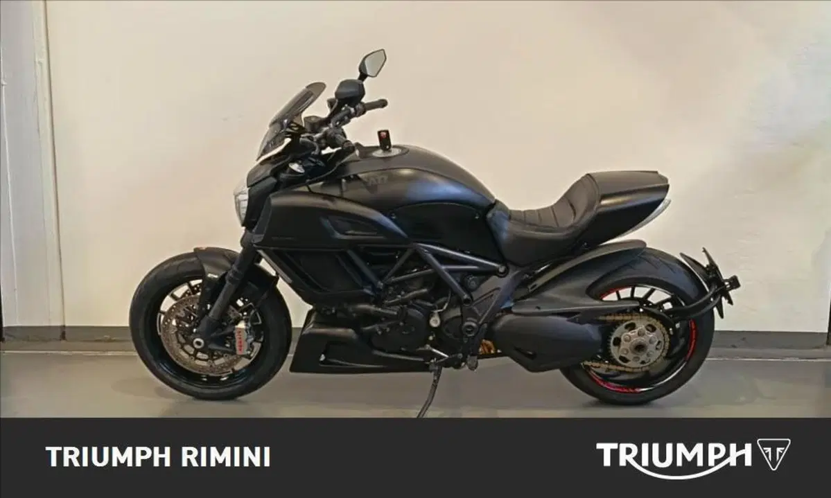 Ducati Diavel 1200 Carbon (2014 - 16)