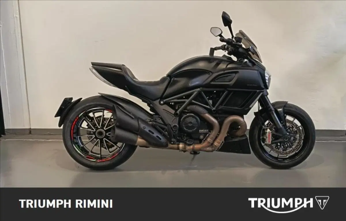 Ducati Diavel 1200 Carbon (2014 - 16) (4)