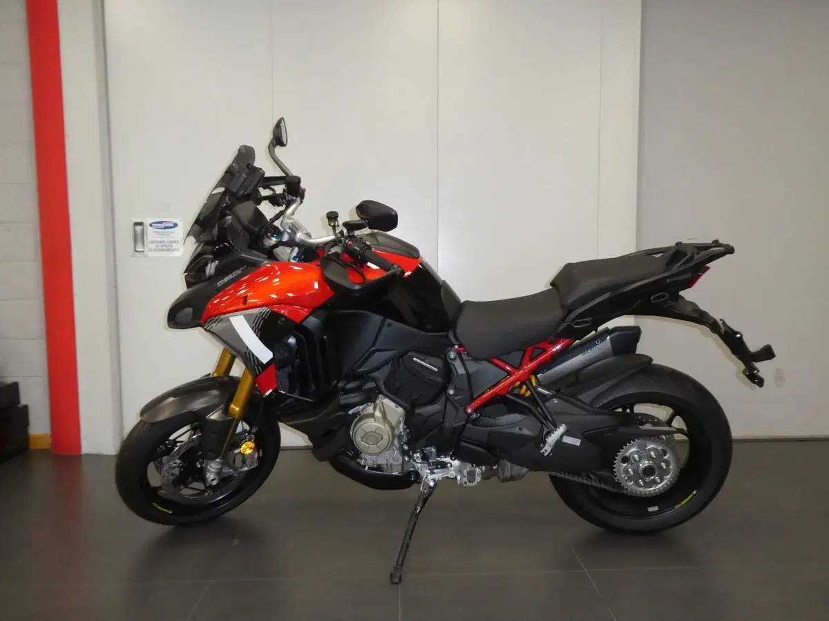 Ducati Multistrada V4 Pikes Peak (2025 - 26)