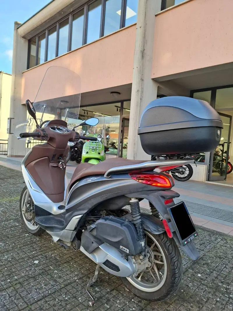 Piaggio Medley 150 ABS (2016 - 19) (3)