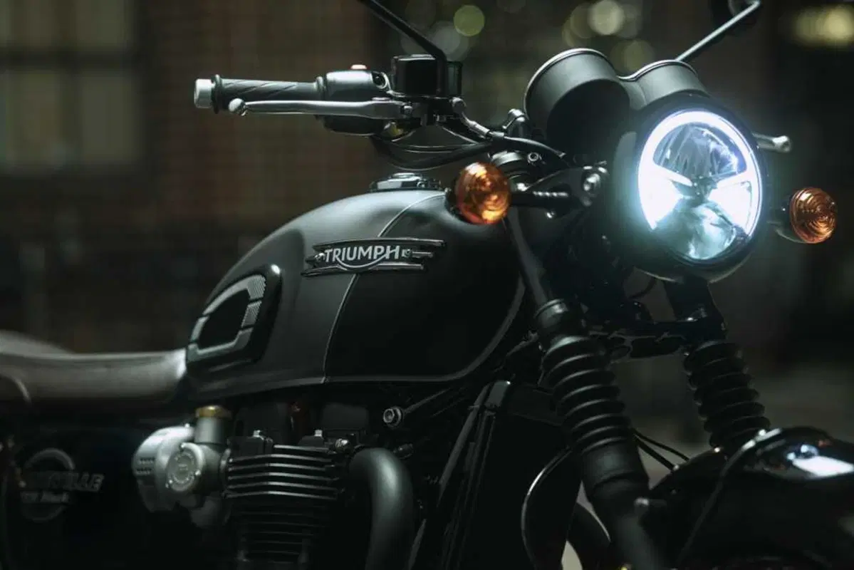La Bonneville per chi inizia e quella per chi è arrivato: Triumph T100 e T120 my2026, TEST a confronto (12)