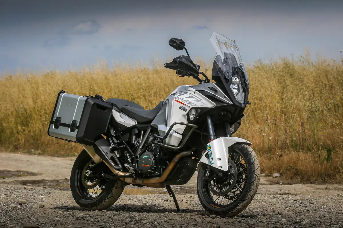 Ducati Multistrada Enduro 1200 vs KTM 1290 Super Adventure (10)