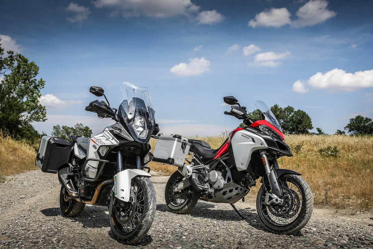 Ducati Multistrada Enduro 1200 vs KTM 1290 Super Adventure (8)