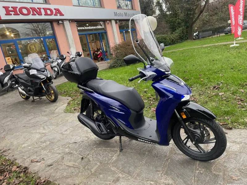 Honda SH 125 Vetro (2026) (2)