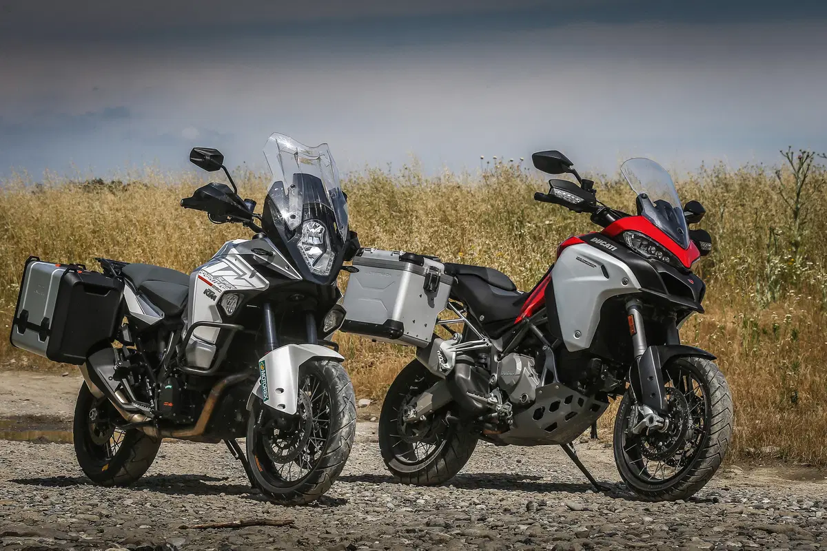 Ducati Multistrada Enduro 1200 vs KTM 1290 Super Adventure (7)
