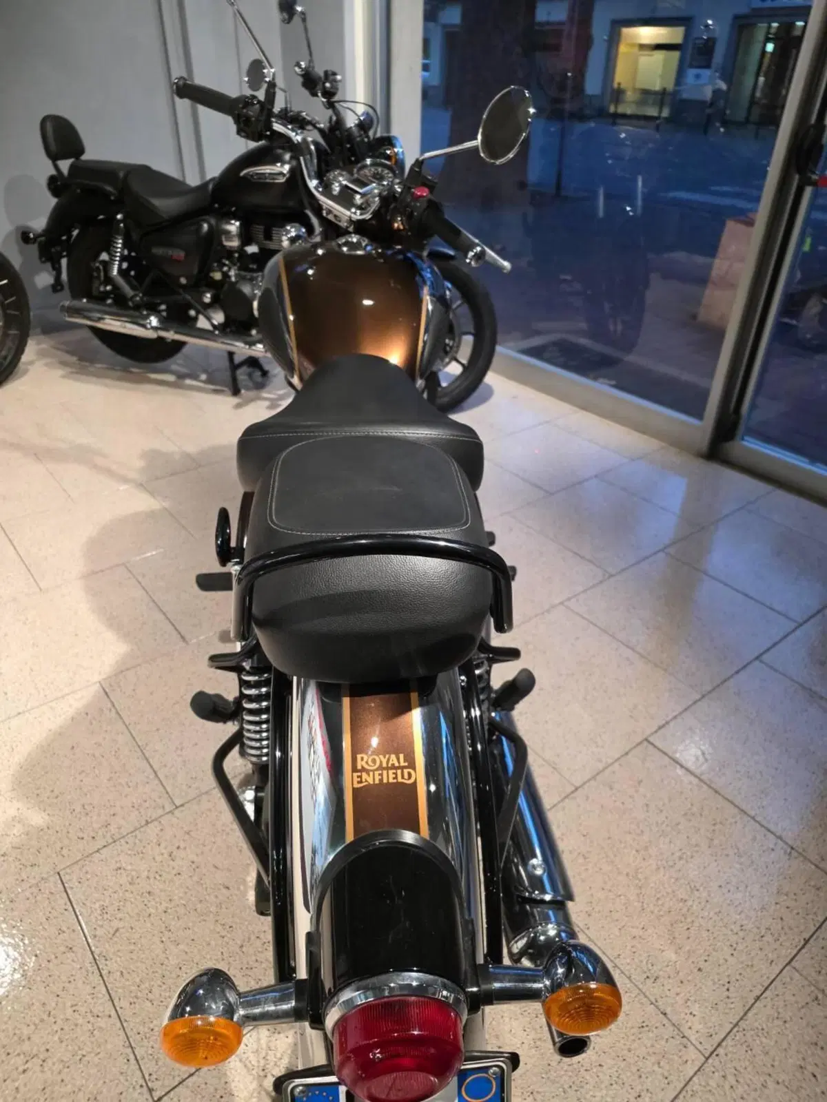 Royal Enfield Classic 350 (2021 - 26) (4)