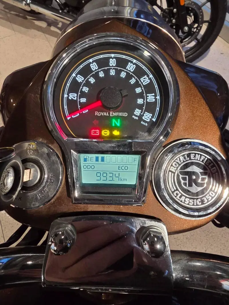 Royal Enfield Classic 350 (2021 - 26) (5)