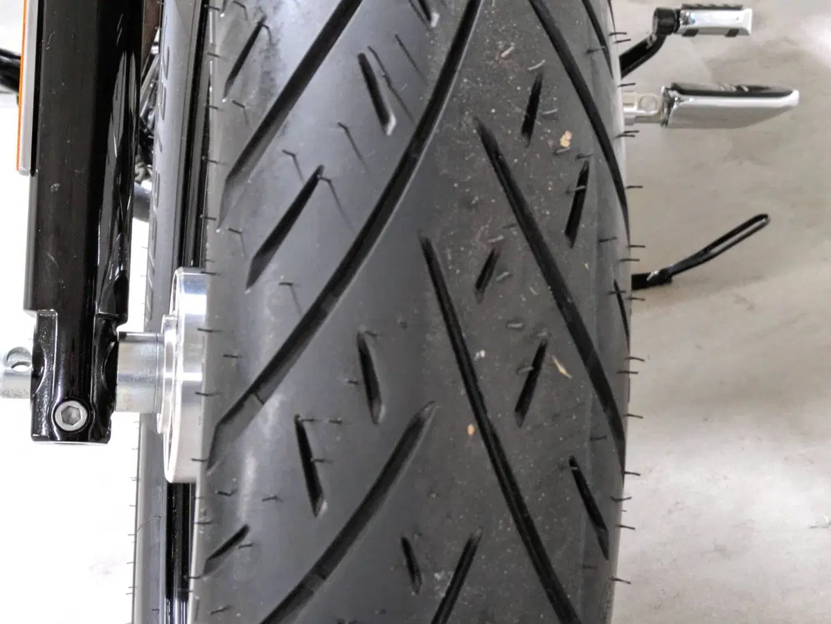 Harley-Davidson 1200 Custom (2018 - 20) - XL1200C (9)