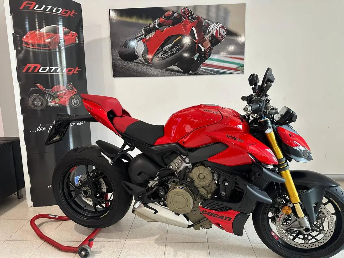 Ducati Streetfighter V4 S (2023 - 24)