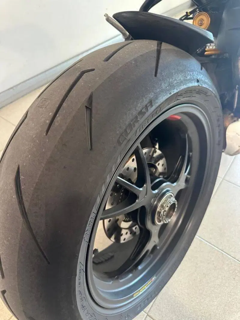 Ducati Streetfighter V4 S (2023 - 24) (3)