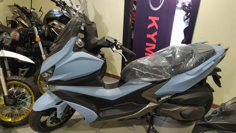 Kymco Xciting 400i S TCS (2021 - 24) (2)
