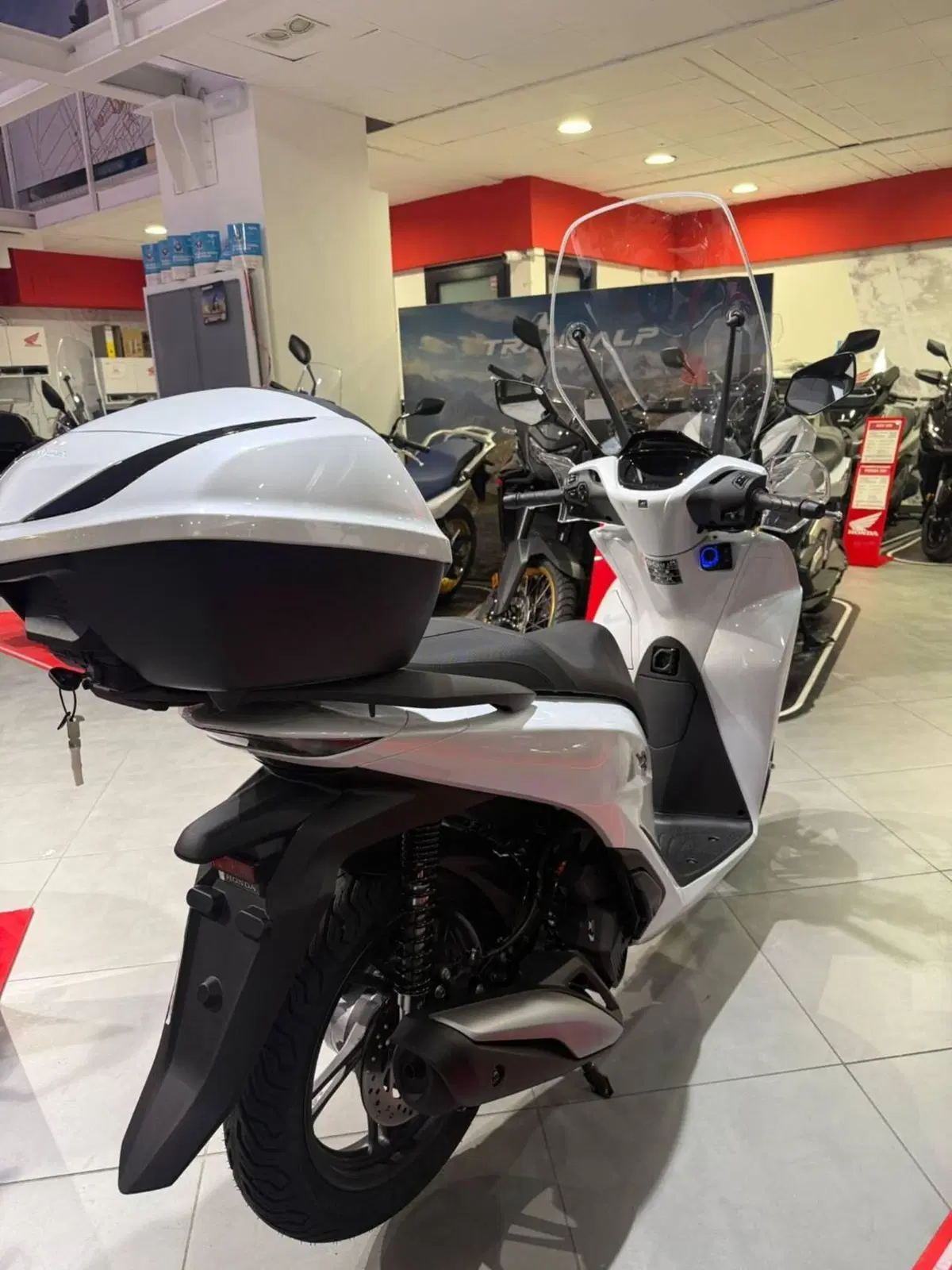 Honda SH 150 (2026) (4)