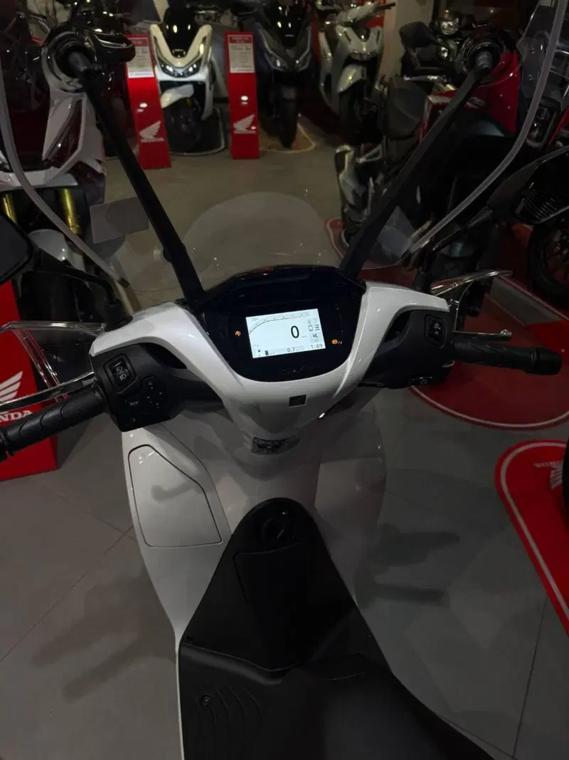 Honda SH 125 (2026) (5)