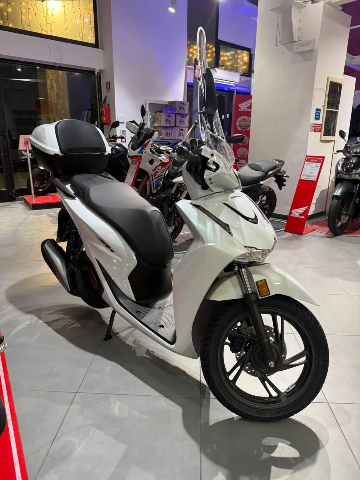 Honda SH 125 (2026) (2)