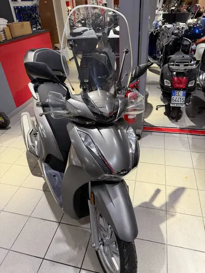Honda SH 350 (2021 - 24) usata