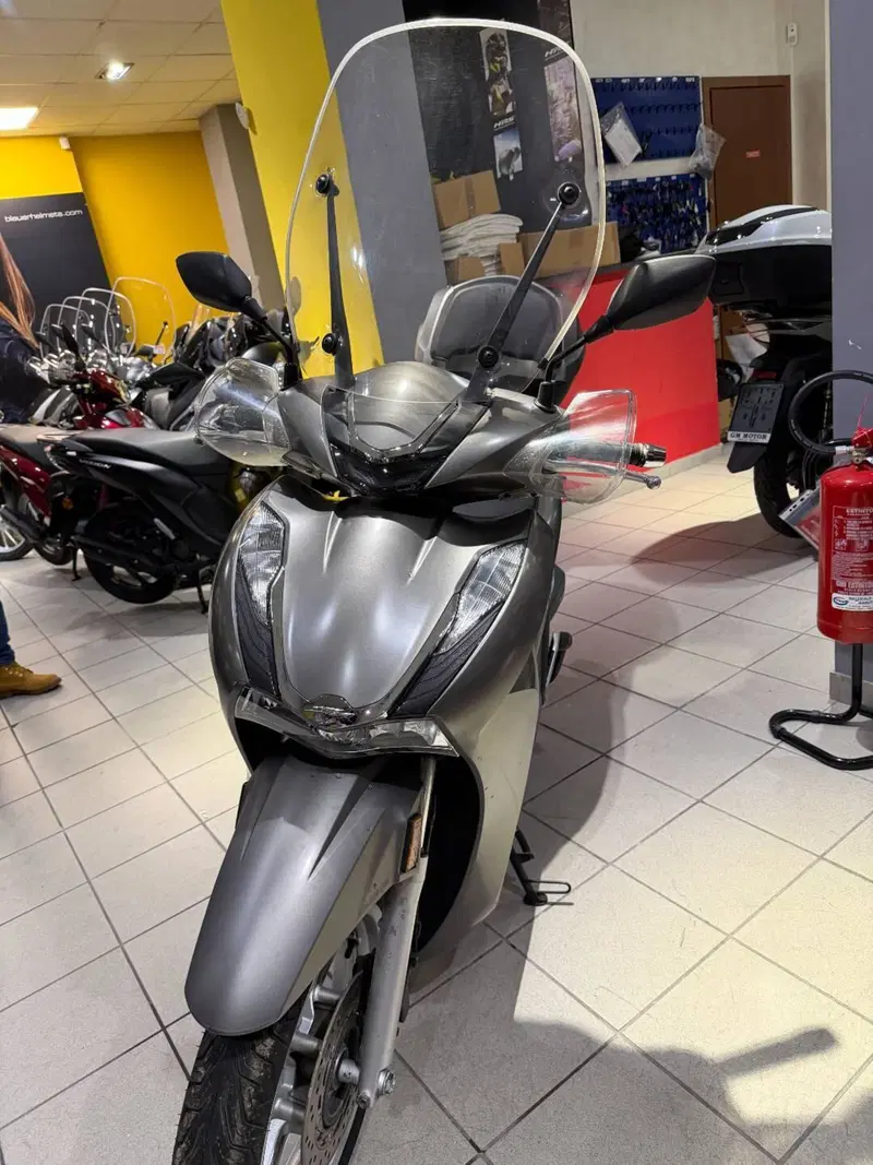 Honda SH 350 (2021 - 24) (2)