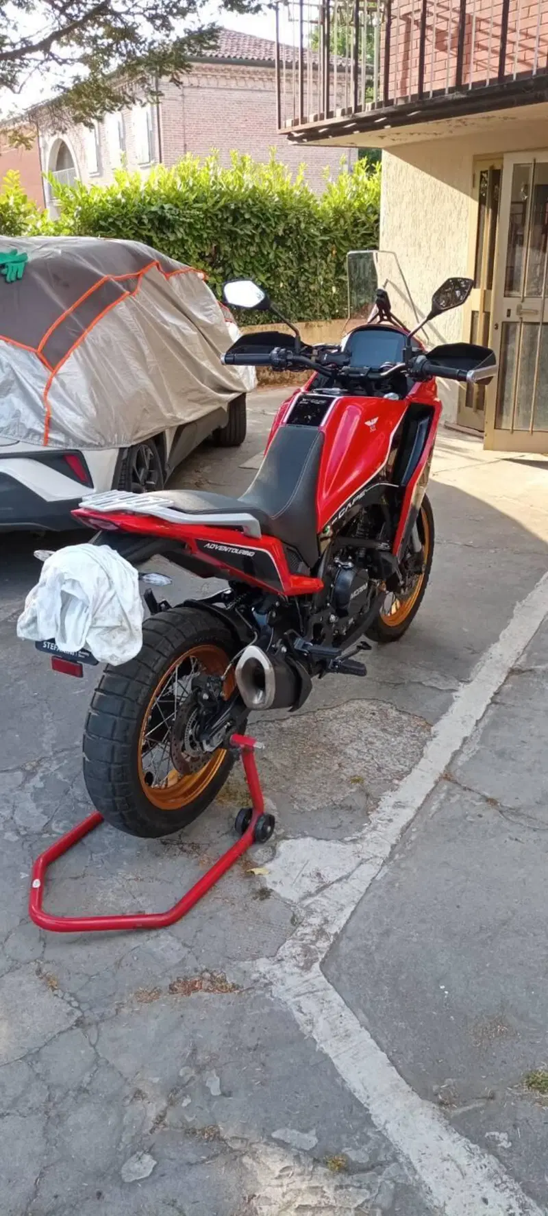 Moto Morini X-Cape 650 Gold Wheels Edition (2022 - 26) (3)
