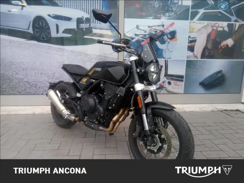 Brixton Motorcycles Crossfire 500 (2020) (3)