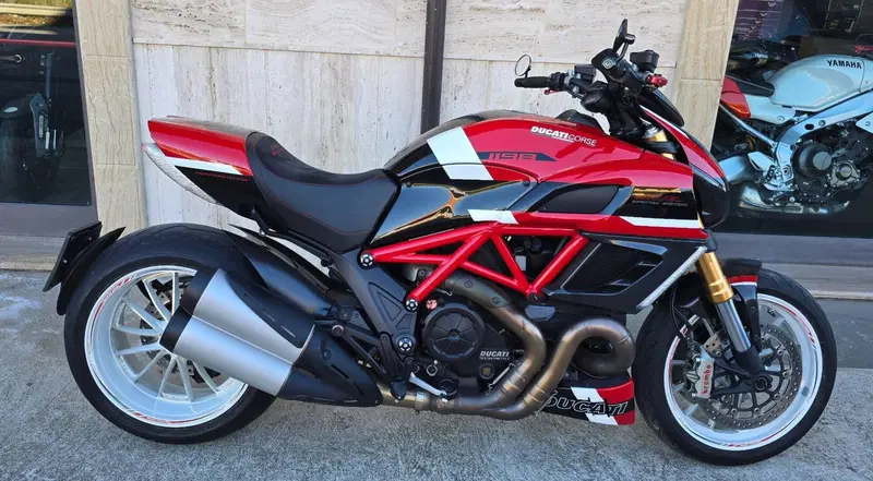 Ducati Diavel 1200 (2010 - 13)