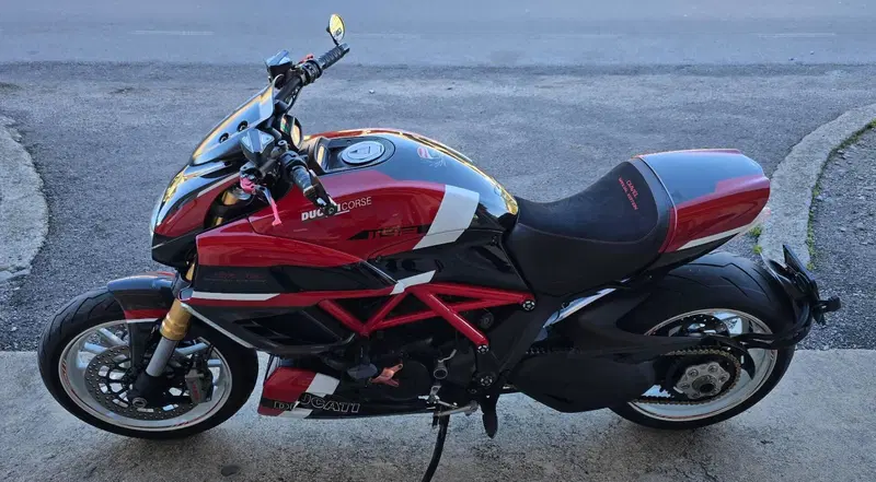 Ducati Diavel 1200 (2010 - 13) (7)